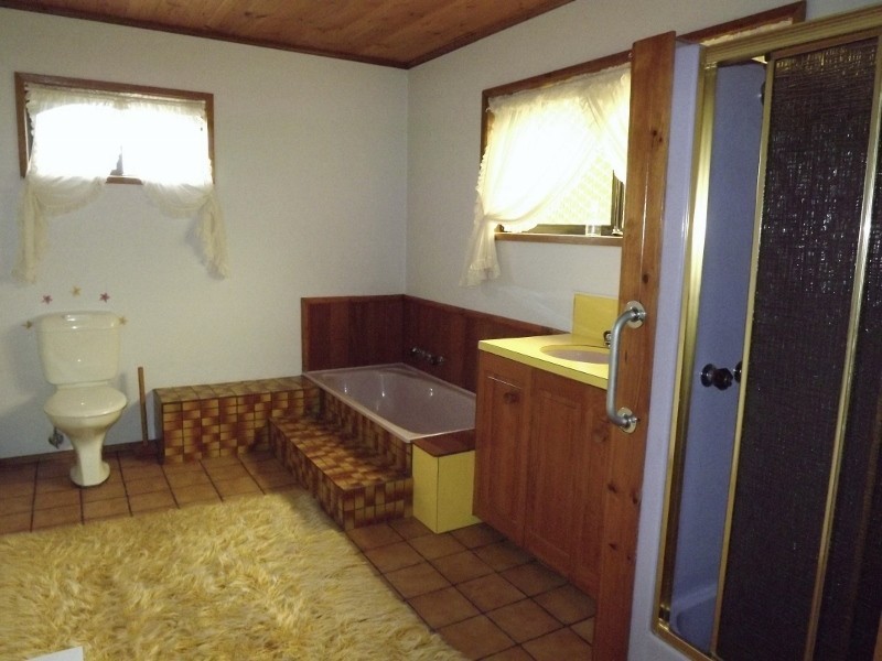 69 Lincoln Street, Moe VIC 3825