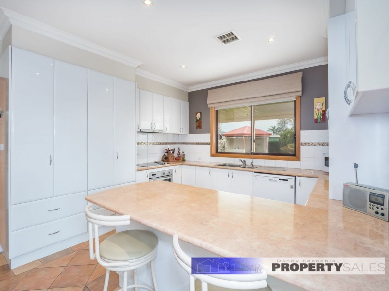 2B Truscott Road, Moe VIC 3825