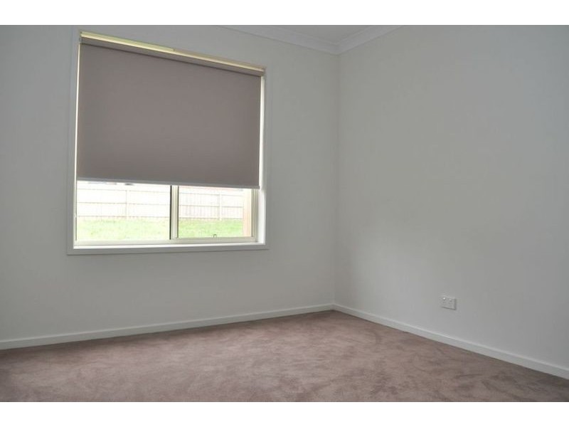 43 Sweetwater Place, Moe VIC 3825