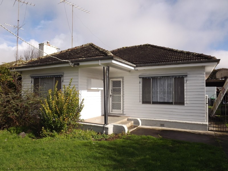 4 Bliss Street, Moe VIC 3825