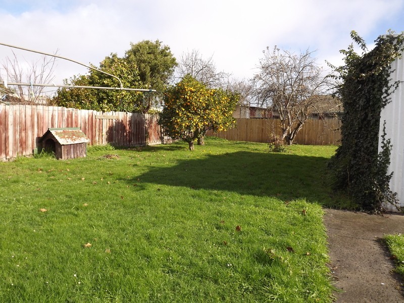 4 Bliss Street, Moe VIC 3825