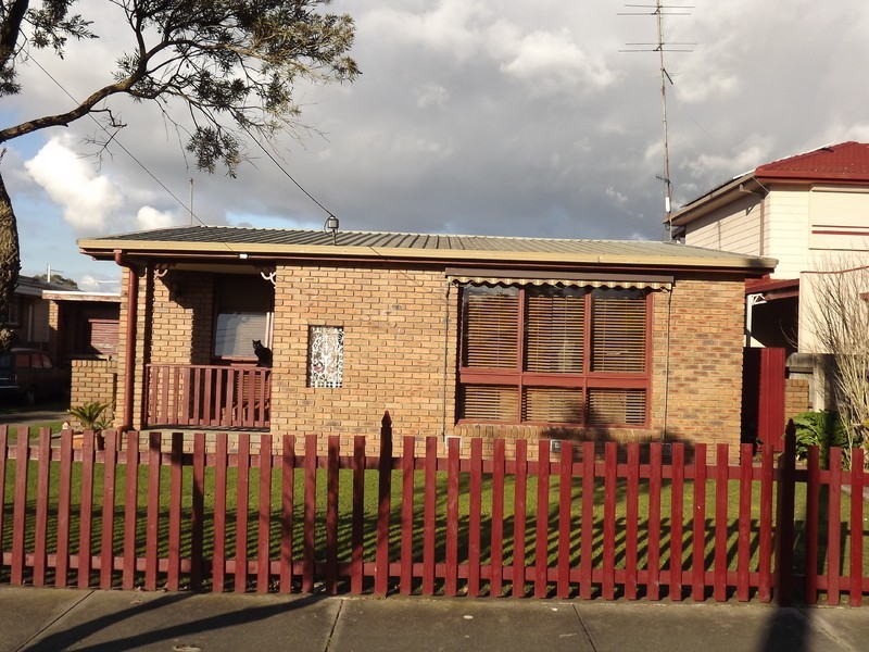 3 Castle Street, Moe VIC 3825