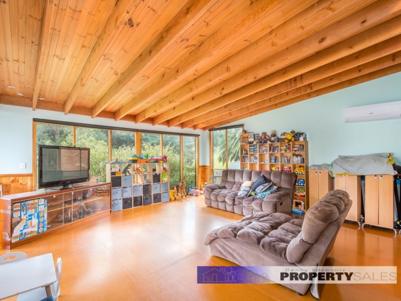 6 Railway Crescent, Moe VIC 3825