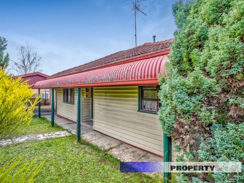 6 Railway Crescent, Moe VIC 3825