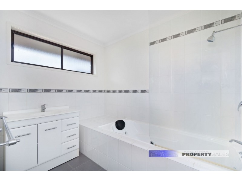 54 Austin Avenue, Moe VIC 3825