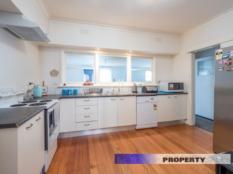 123 Service Road, Moe VIC 3825