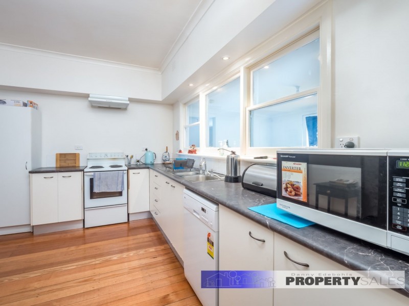 123 Service Road, Moe VIC 3825