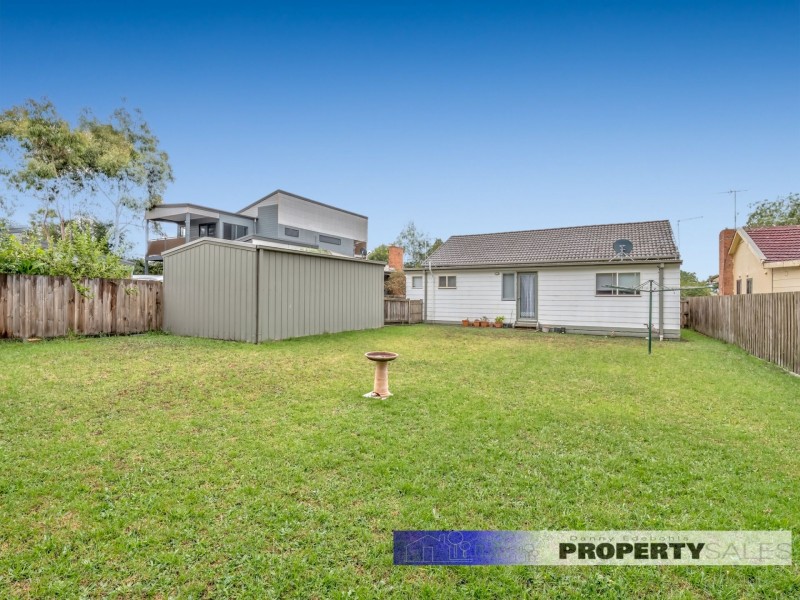123 Service Road, Moe VIC 3825