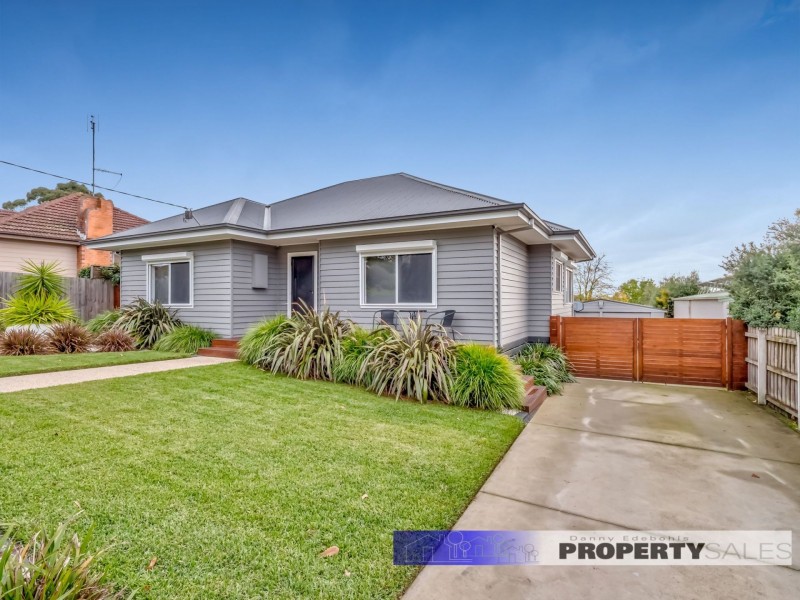 27 Durham Road, Newborough VIC 3825
