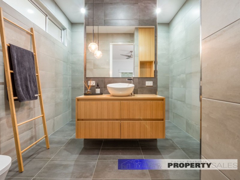 27 Durham Road, Newborough VIC 3825