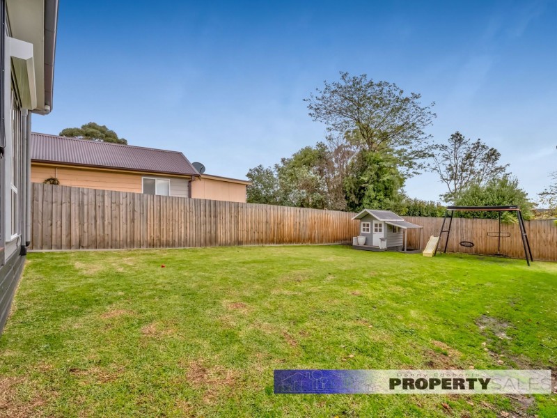 27 Durham Road, Newborough VIC 3825