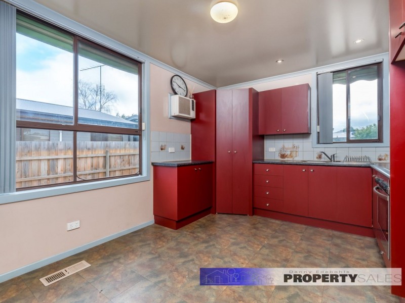 12 Retford Street, Newborough VIC 3825