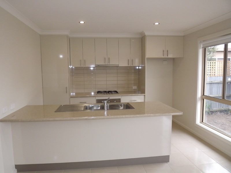 99 Hennessey Street, Moe VIC 3825