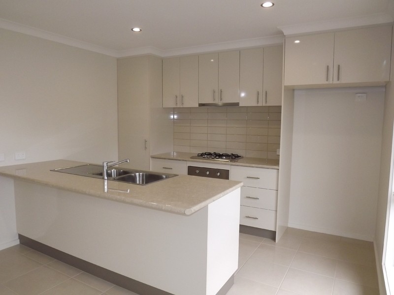 99 Hennessey Street, Moe VIC 3825