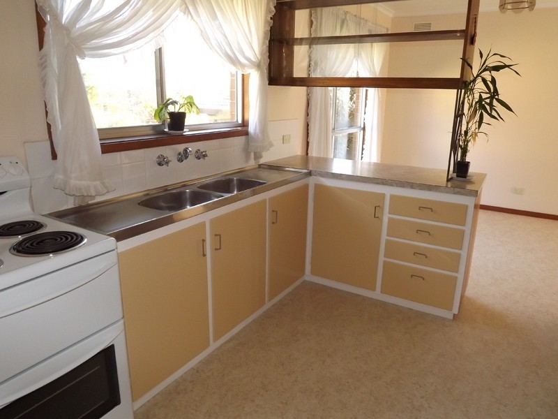 77 Shanahan Parade, Newborough VIC 3825