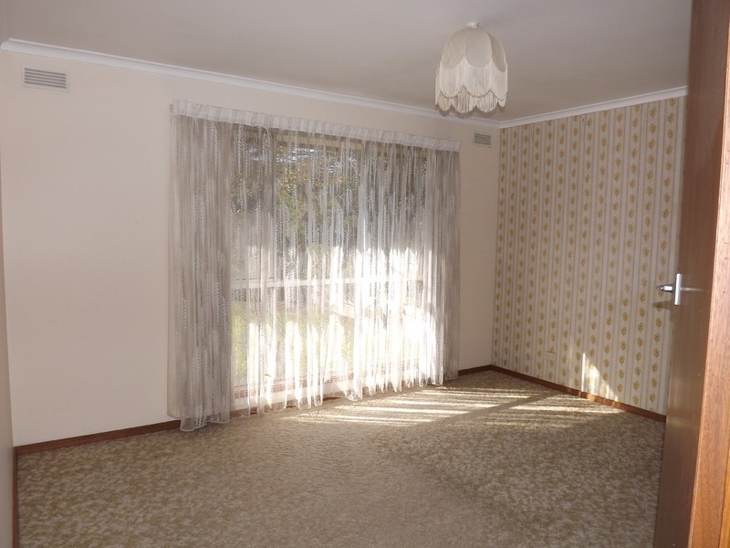 77 Shanahan Parade, Newborough VIC 3825