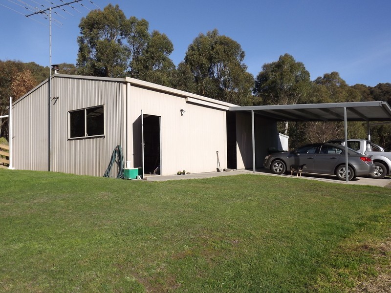 21 Delbridge Drive, Moe South VIC 3825