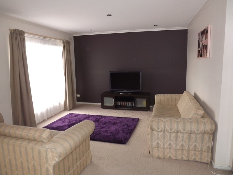 3/21  William Street, Newborough VIC 3825