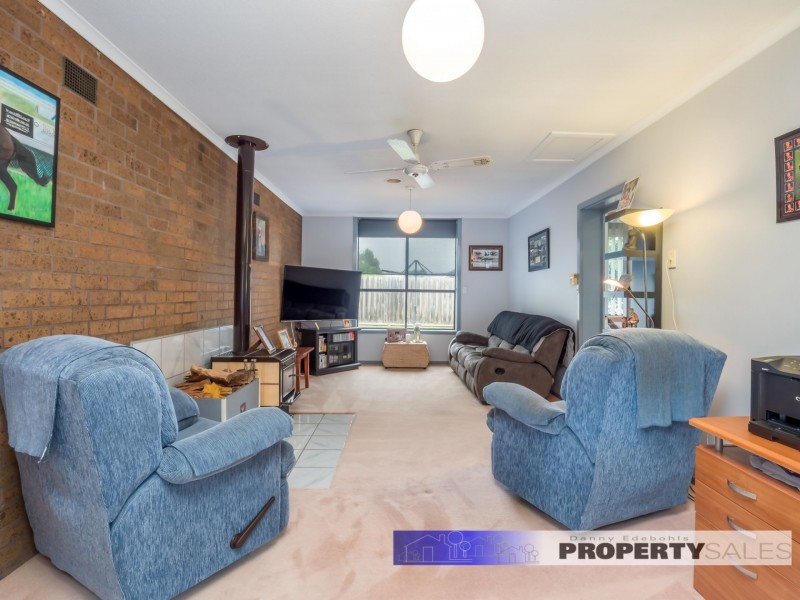 16 Burrage Street, Moe VIC 3825