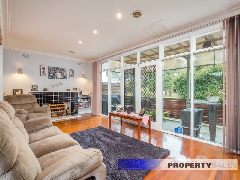16 Burrage Street, Moe VIC 3825