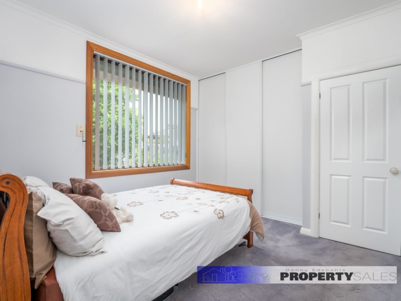 16 Burrage Street, Moe VIC 3825