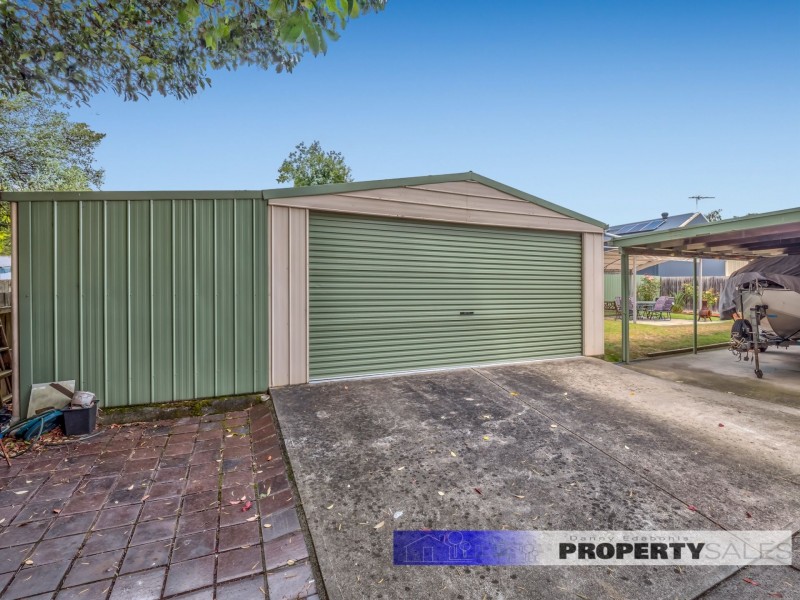 16 Burrage Street, Moe VIC 3825