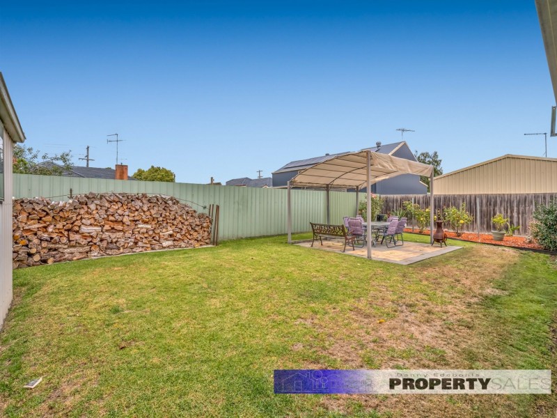16 Burrage Street, Moe VIC 3825