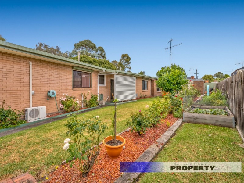 16 Burrage Street, Moe VIC 3825