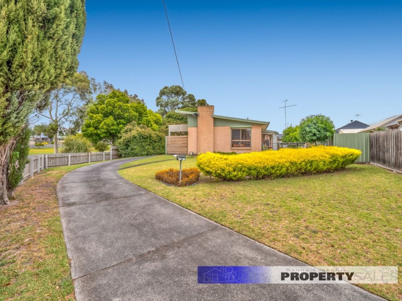 16 Burrage Street, Moe VIC 3825