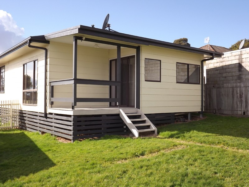 14 Beck Street, Moe VIC 3825