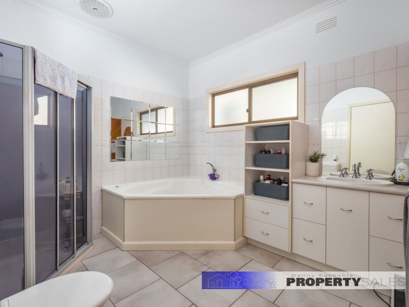 52 Shanahan Parade, Newborough VIC 3825