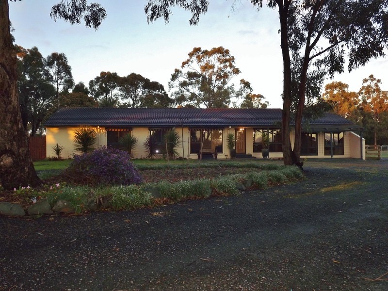 7 Frys Track, Newborough VIC 3825