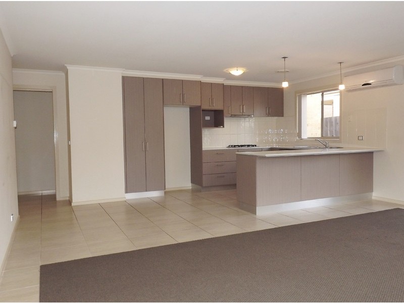 Unit 6/35-37 Monash Road, Newborough VIC 3825