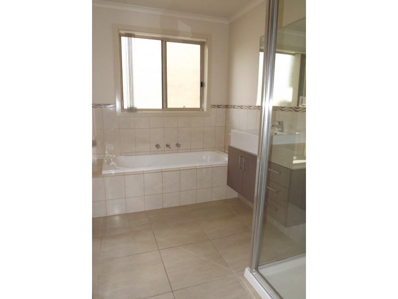 Unit 6/35-37 Monash Road, Newborough VIC 3825