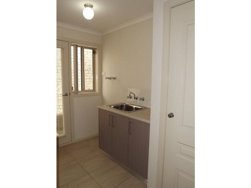 Unit 6/35-37 Monash Road, Newborough VIC 3825