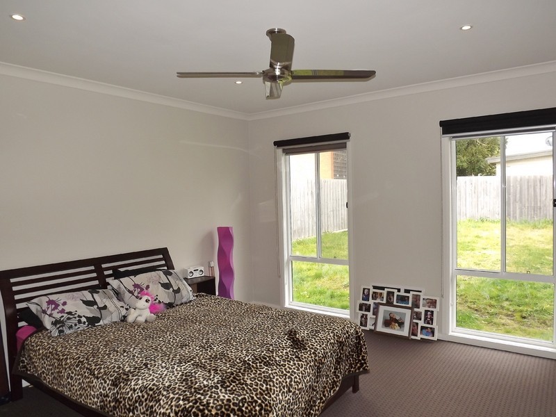 19 Hawker Street, Moe VIC 3825