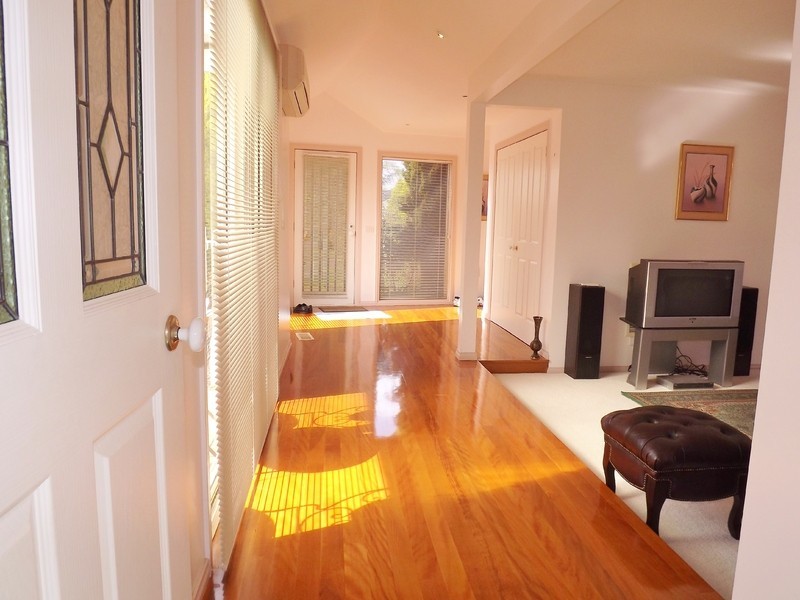 2 Kennedy Court, Newborough VIC 3825