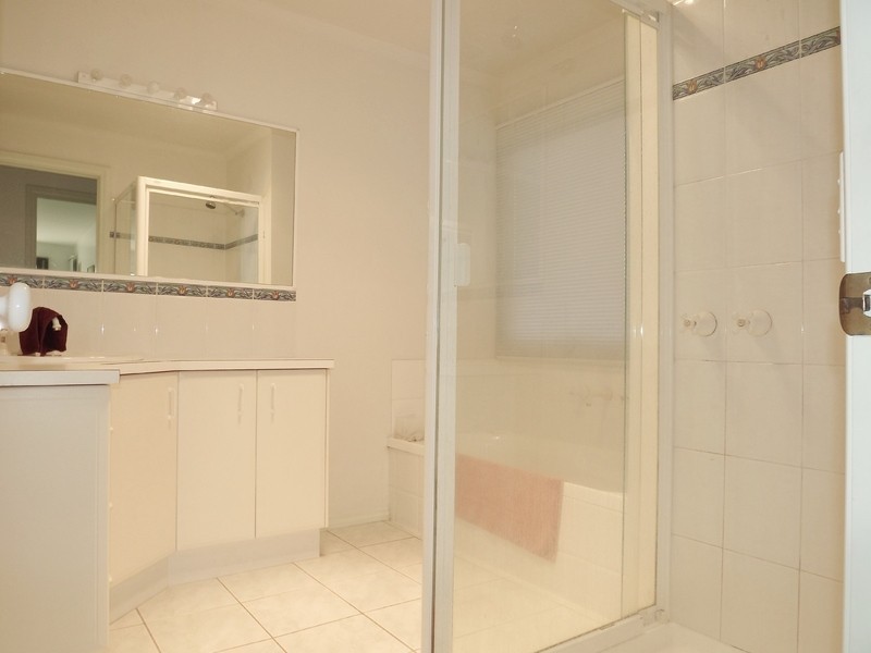 2 Kennedy Court, Newborough VIC 3825