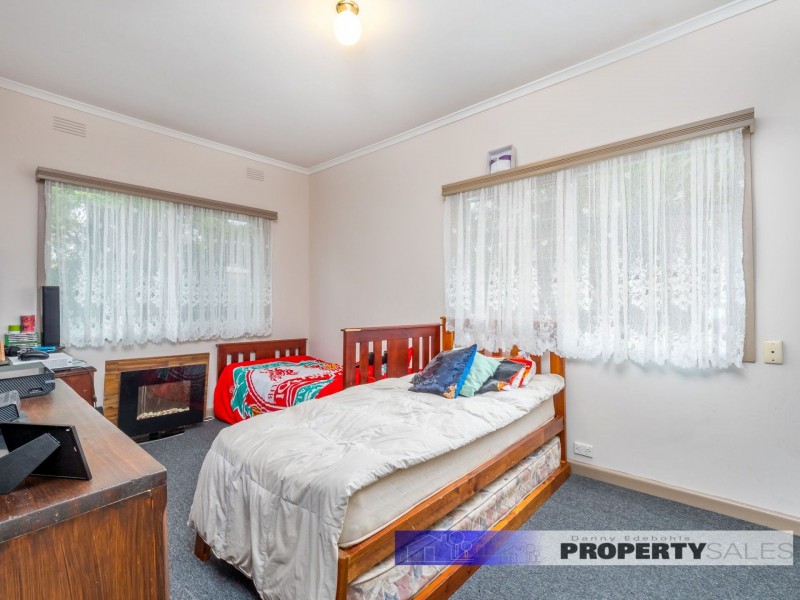 33 Fowler Street, Moe VIC 3825