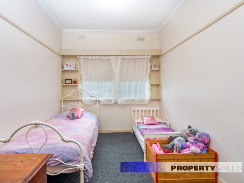 33 Fowler Street, Moe VIC 3825