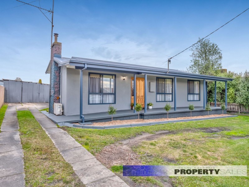 9 Mirboo Street, Newborough VIC 3825
