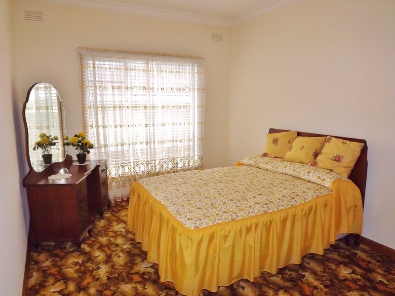 17 Heather Grove, Newborough VIC 3825