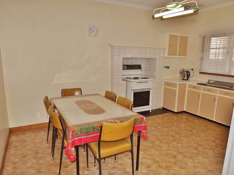 17 Heather Grove, Newborough VIC 3825