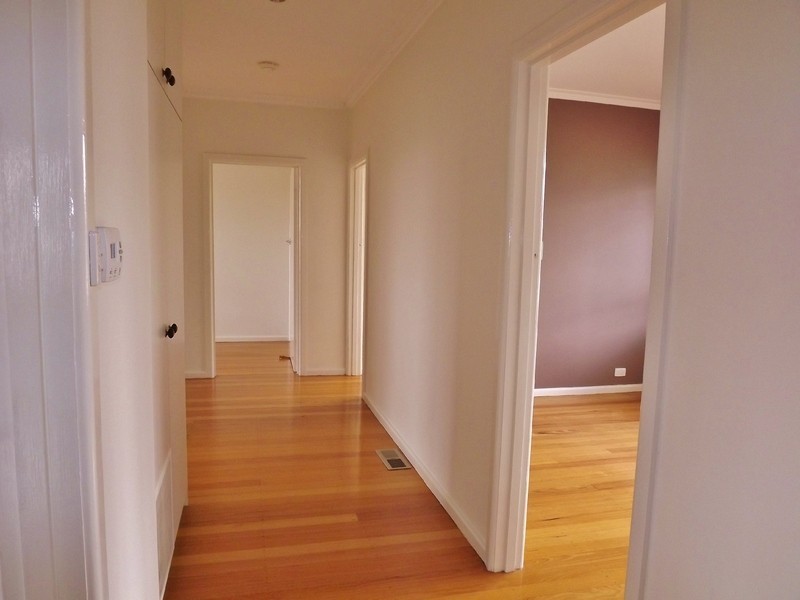 28 Old Sale Road, Moe VIC 3825