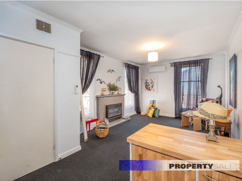 52 Service Road, Moe VIC 3825