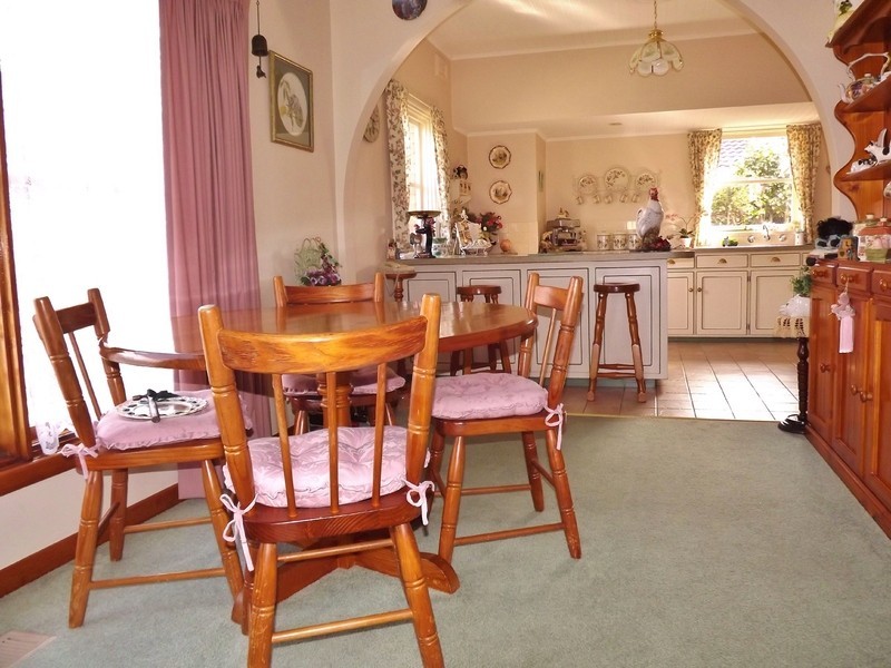 9  Avon Court, Newborough VIC 3825