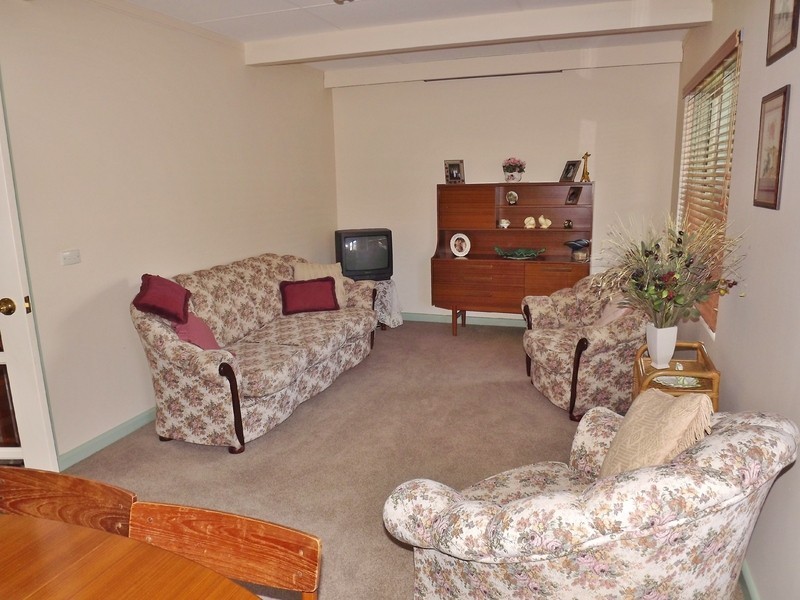 9  Avon Court, Newborough VIC 3825