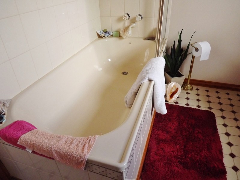 9  Avon Court, Newborough VIC 3825