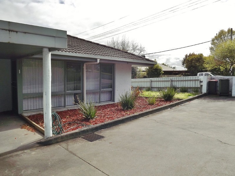 1-4/21 Leith Street, Newborough VIC 3825