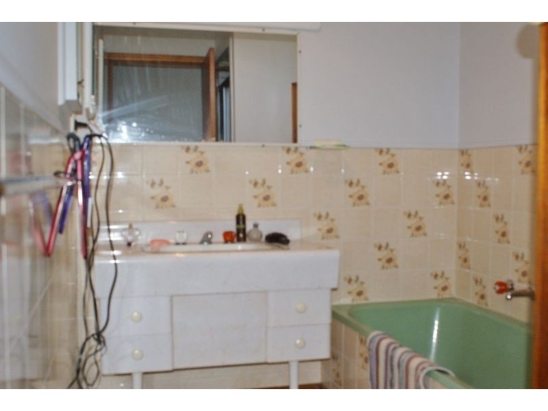 3 Law Street, Newborough VIC 3825